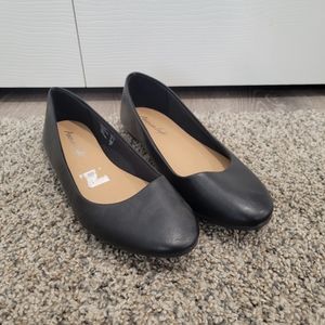 Size 10 American Eagle flats